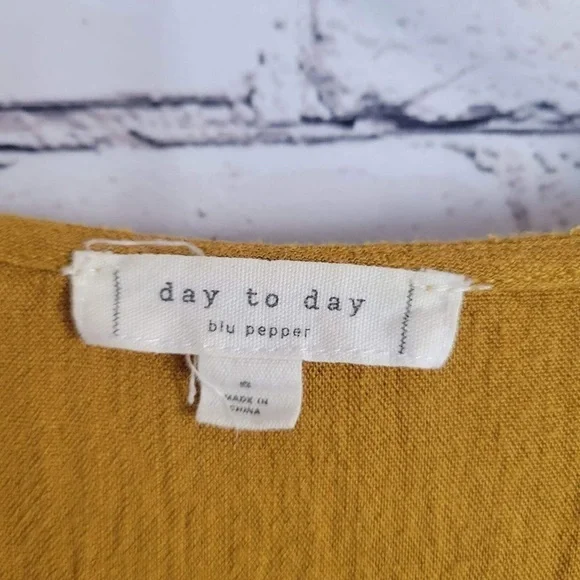 Mustard Colored Double Wrap Top S - Picture 5 of 5